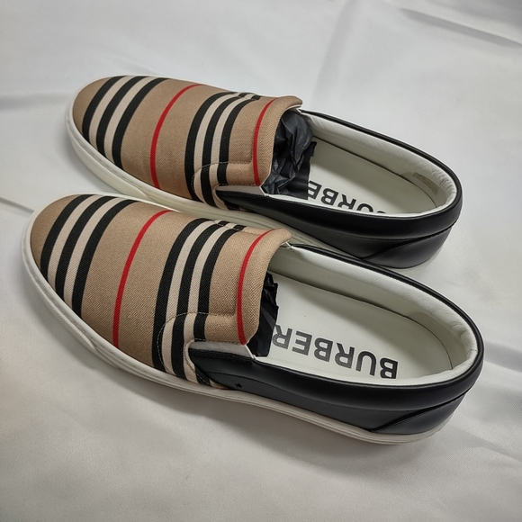 Burberry Thompson Stripe Icon Men's Sneaker - Picture 3 of 11